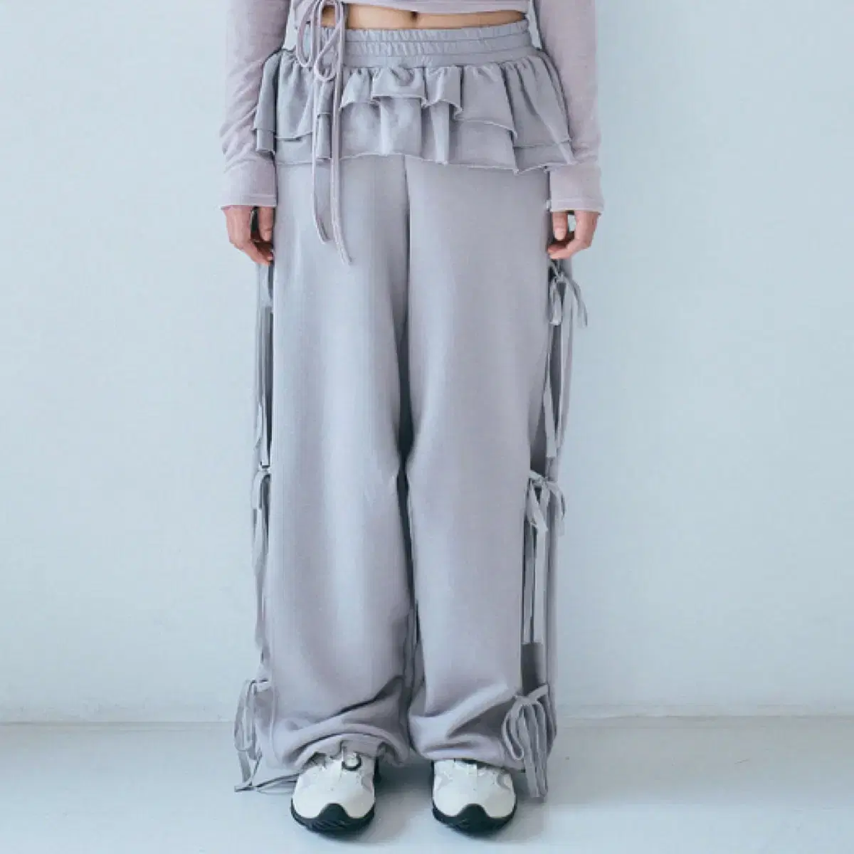 허그유어스킨 Frill skirt jogger pants